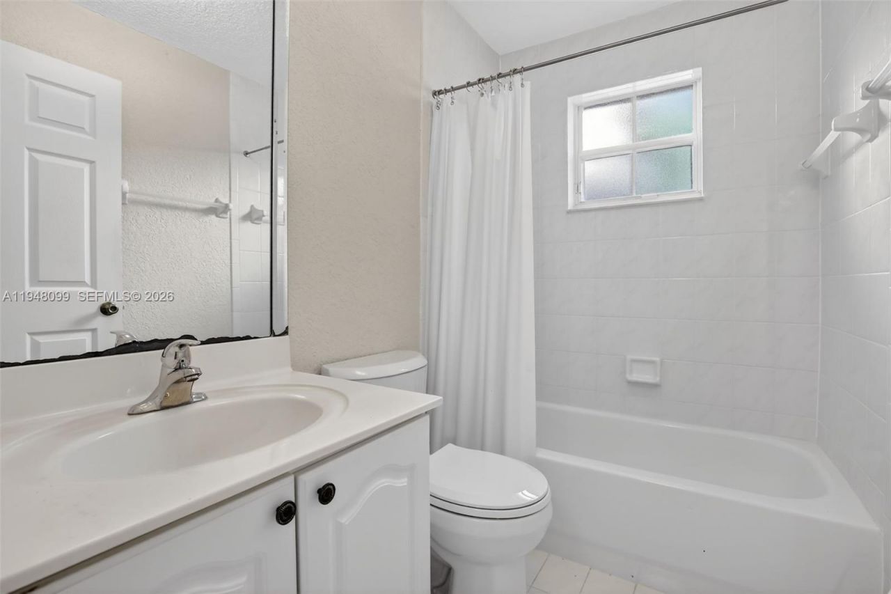 14125 S Cypress Cove Cir, Davie, FL 33325 Photo