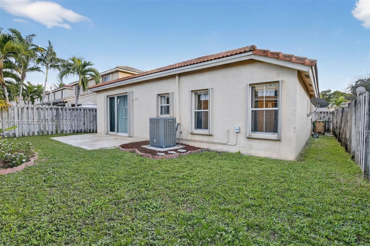 14125 S Cypress Cove Cir, Davie, FL 33325 Photo