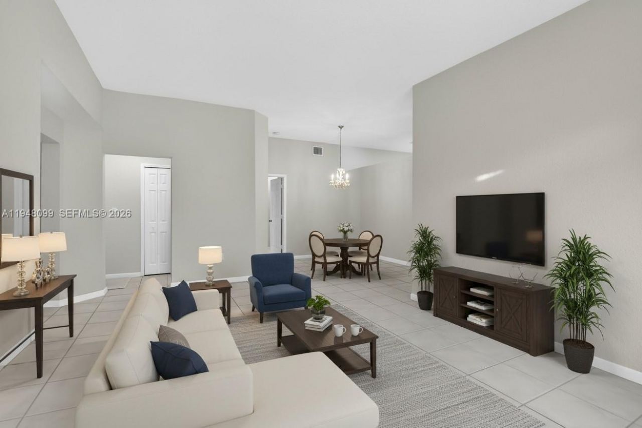 14125 S Cypress Cove Cir, Davie, FL 33325 Photo