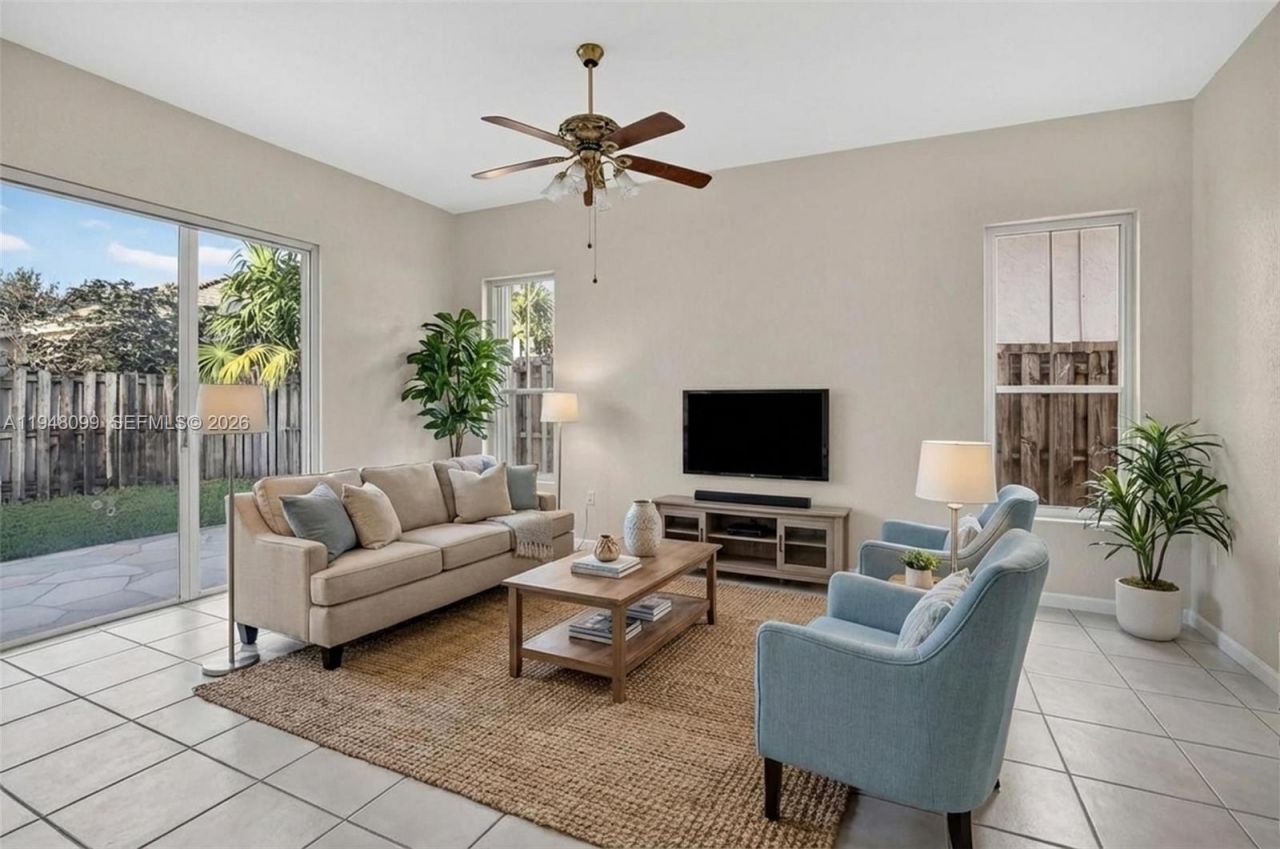 14125 S Cypress Cove Cir, Davie, FL 33325 Photo