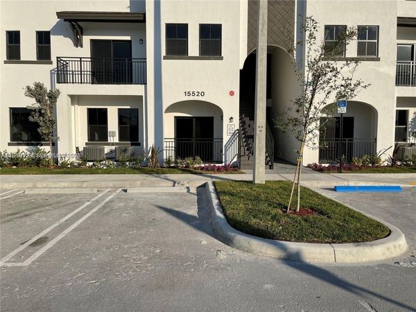 15520 SW 136th St , Unit 103, Miami, FL 33196