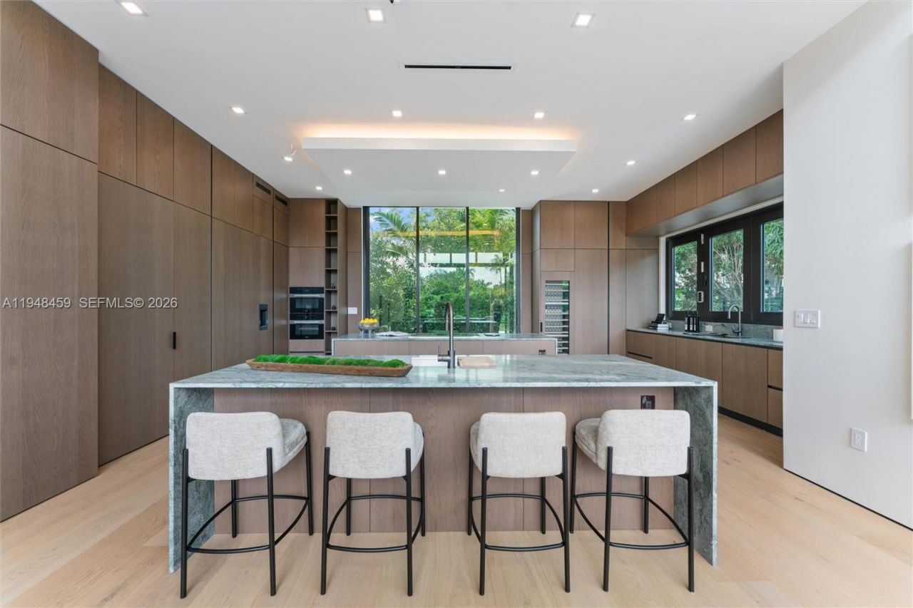 5845 SW 130th Ter , Pinecrest, FL 33156 Photo