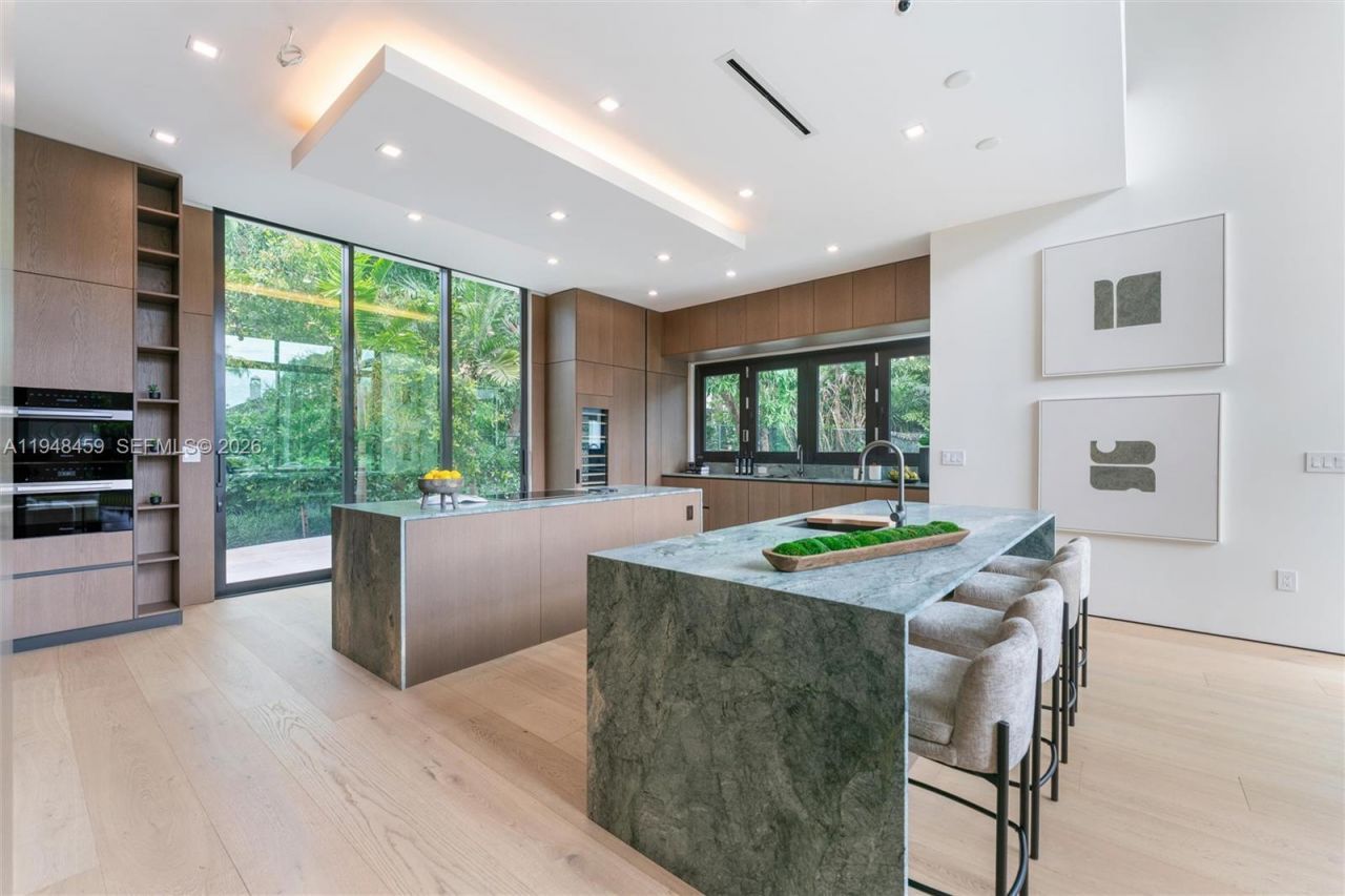 5845 SW 130th Ter , Pinecrest, FL 33156 Photo