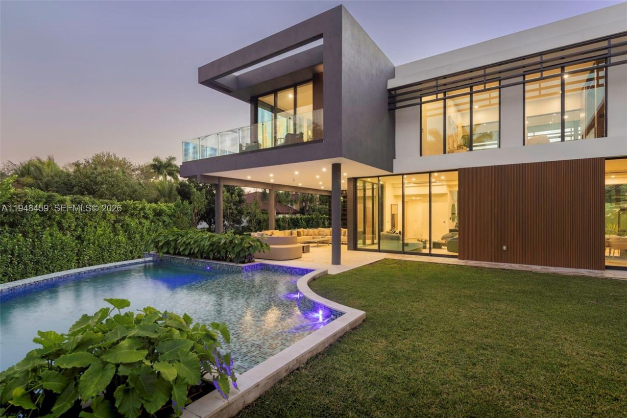 5845 SW 130th Ter , Pinecrest, FL 33156 Photo