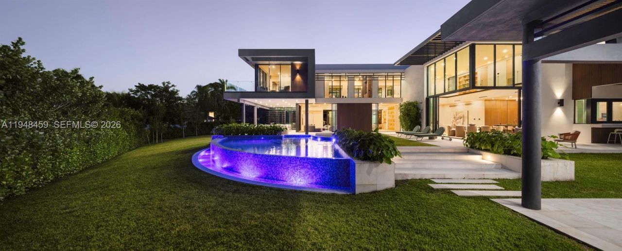 5845 SW 130th Ter , Pinecrest, FL 33156 Photo