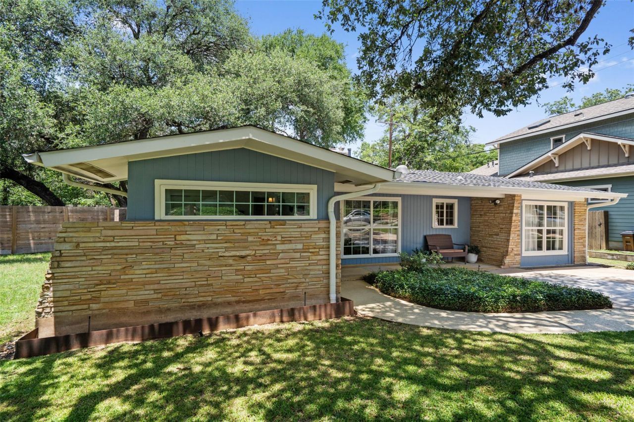 4604 Rue St, Austin, TX 78731 Main Photo