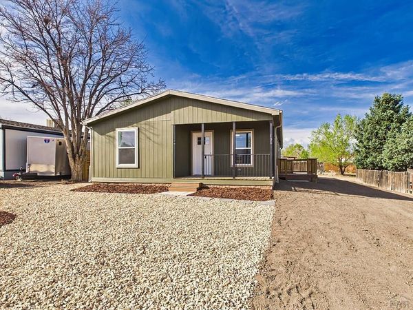 105 E Cellini Dr, Pueblo, CO 81007