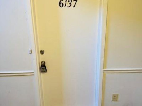 6137 Meadow Rose Lane , Charlotte, NC 28215