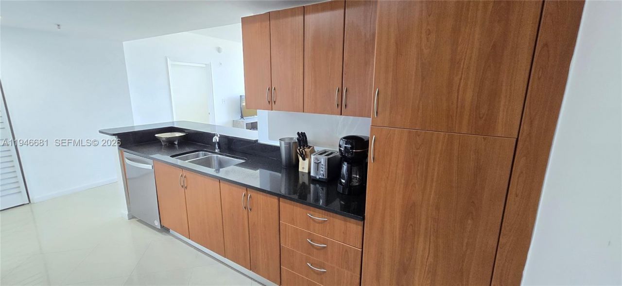 2775 NE 187th St, Unit 506, Aventura, FL 33180 Photo