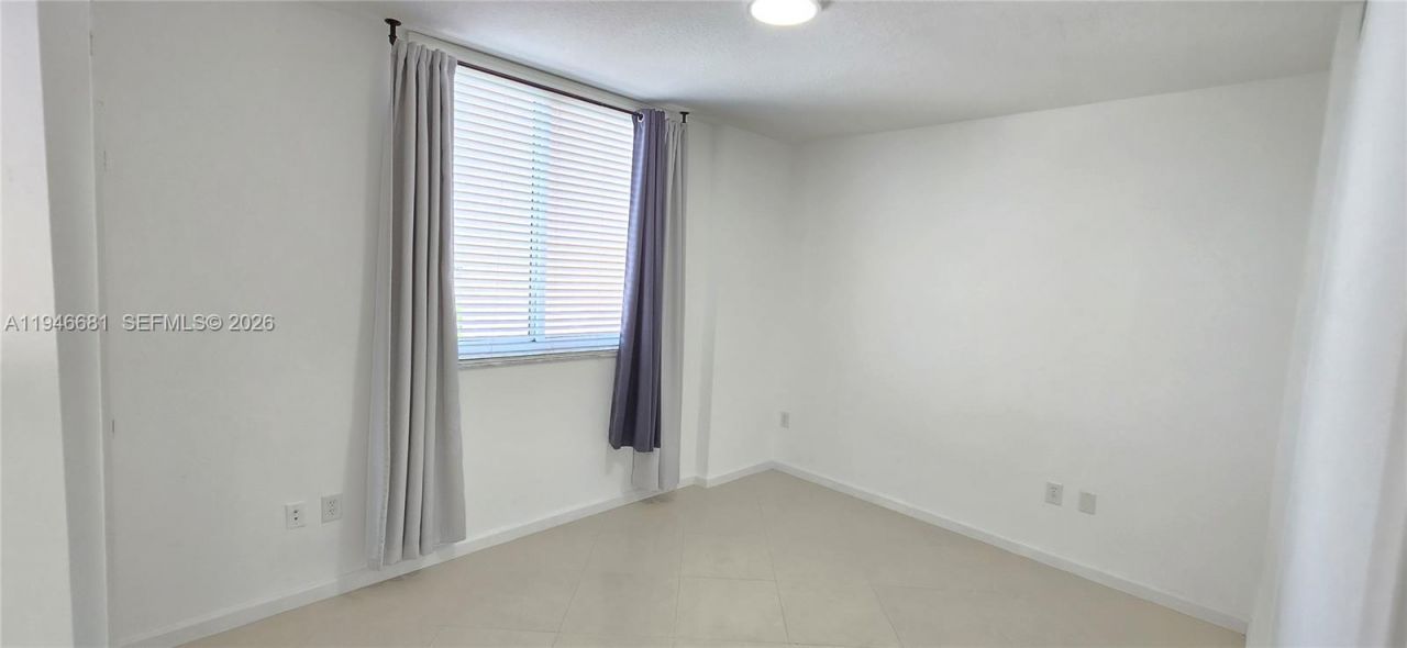 2775 NE 187th St, Unit 506, Aventura, FL 33180 Photo