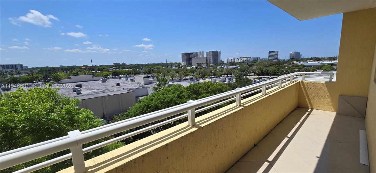 2775 NE 187th St, Unit 506, Aventura, FL 33180 Photo
