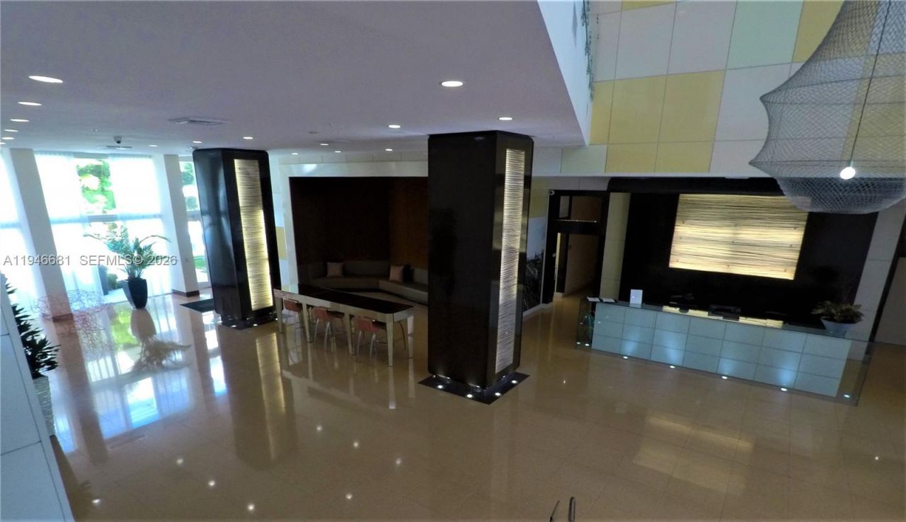 2775 NE 187th St, Unit 506, Aventura, FL 33180 Photo