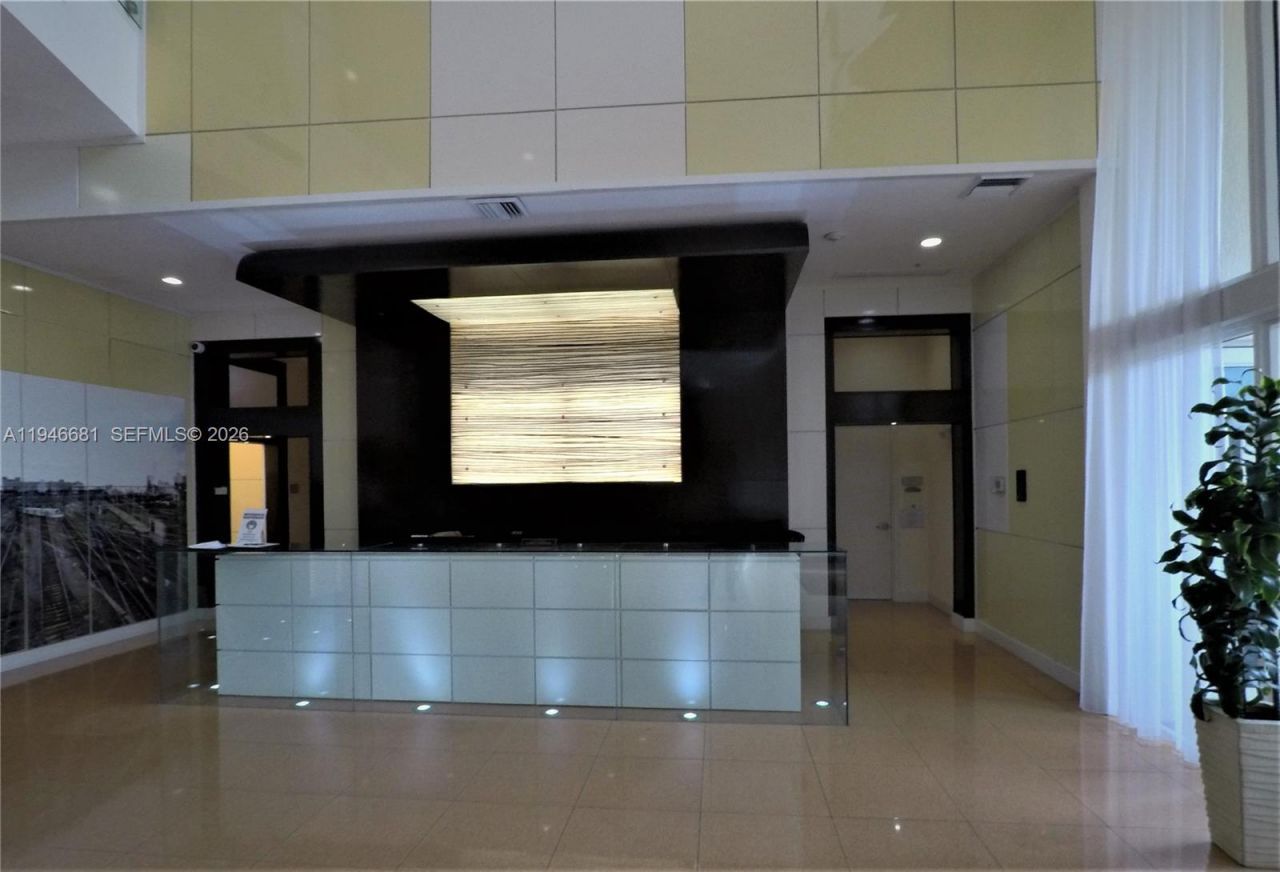 2775 NE 187th St, Unit 506, Aventura, FL 33180 Photo