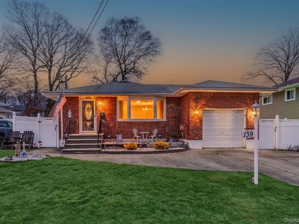 139 N Linden Street, Massapequa, NY 11758