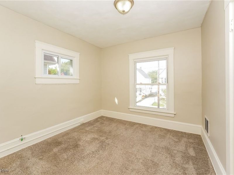 2091 W 100th Street, Cleveland, OH 44102 Photo 7