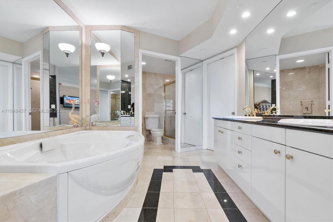 19333 Collins Ave, Unit 703, Sunny Isles Beach, FL 33160 Photo