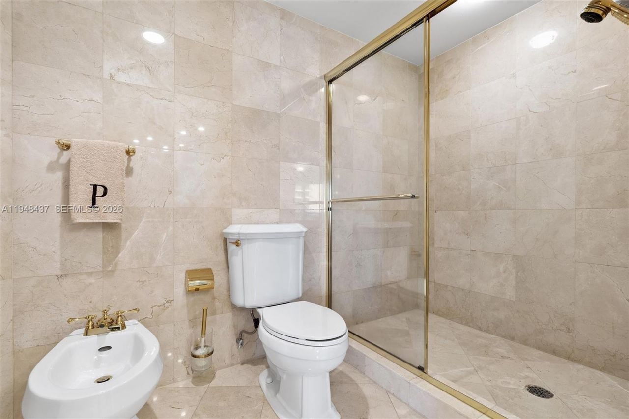 19333 Collins Ave, Unit 703, Sunny Isles Beach, FL 33160 Photo