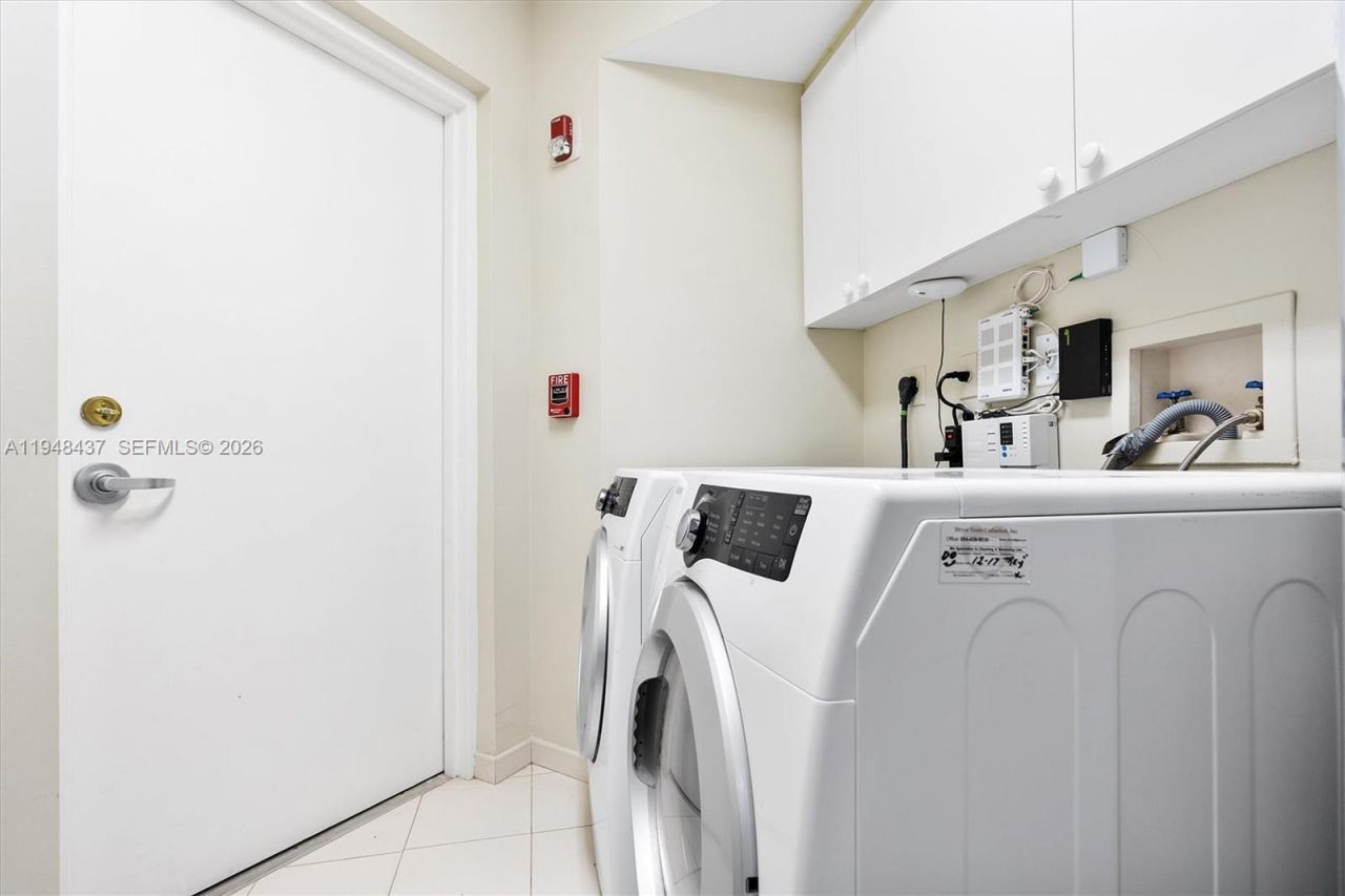 19333 Collins Ave, Unit 703, Sunny Isles Beach, FL 33160 Photo