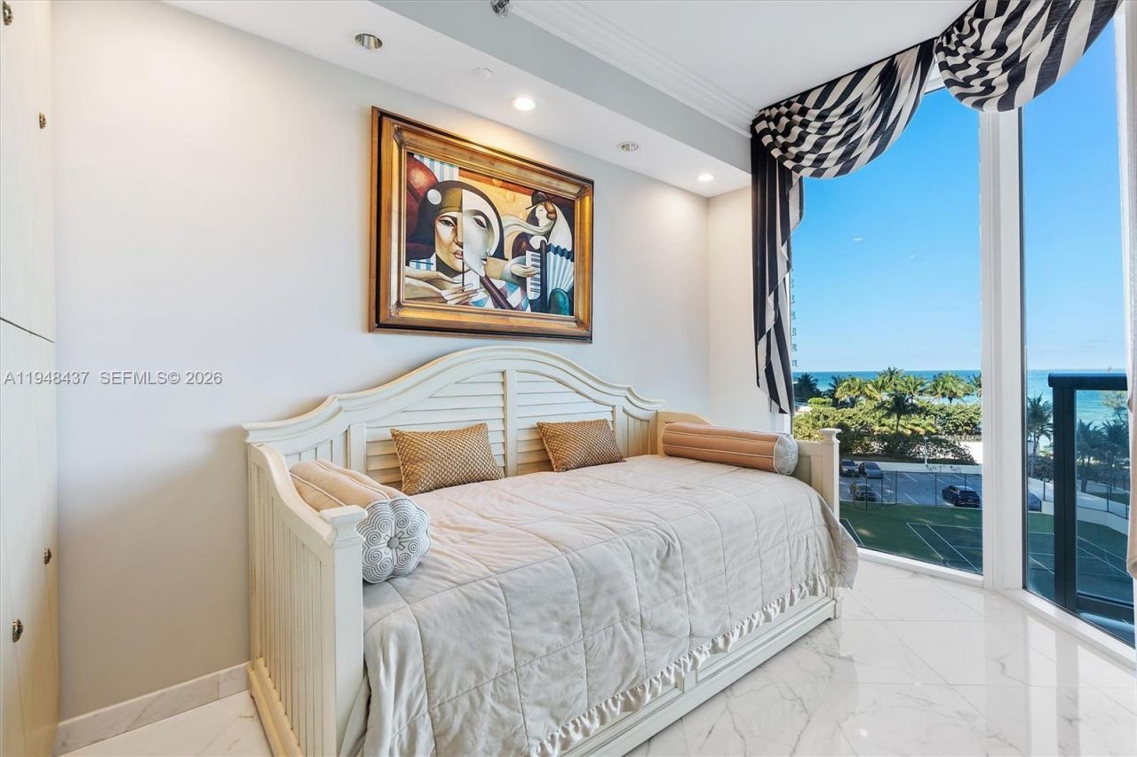 19333 Collins Ave, Unit 703, Sunny Isles Beach, FL 33160 Photo