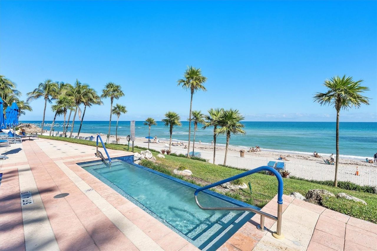 19333 Collins Ave, Unit 703, Sunny Isles Beach, FL 33160 Photo