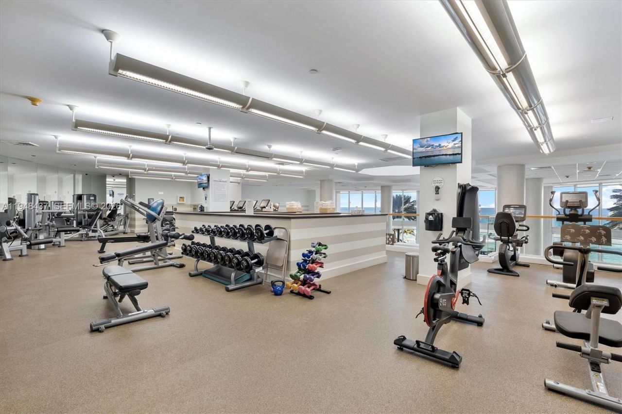 19333 Collins Ave, Unit 703, Sunny Isles Beach, FL 33160 Photo