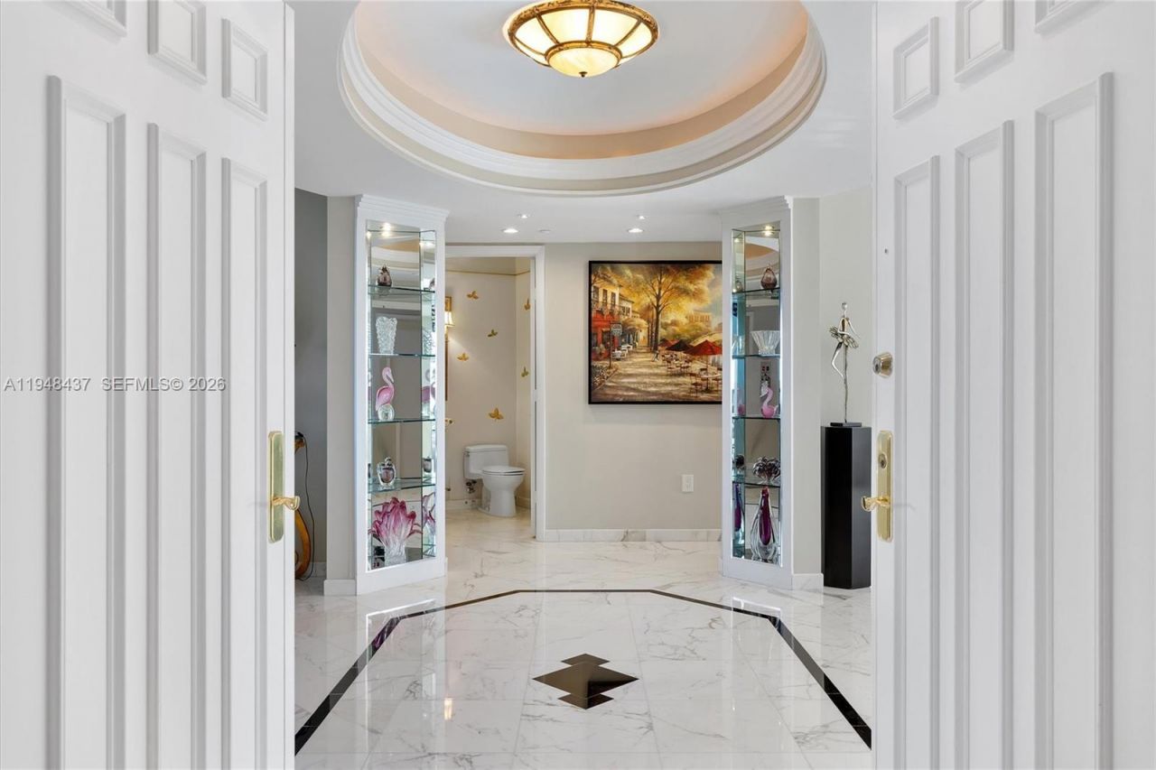 19333 Collins Ave, Unit 703, Sunny Isles Beach, FL 33160 Photo