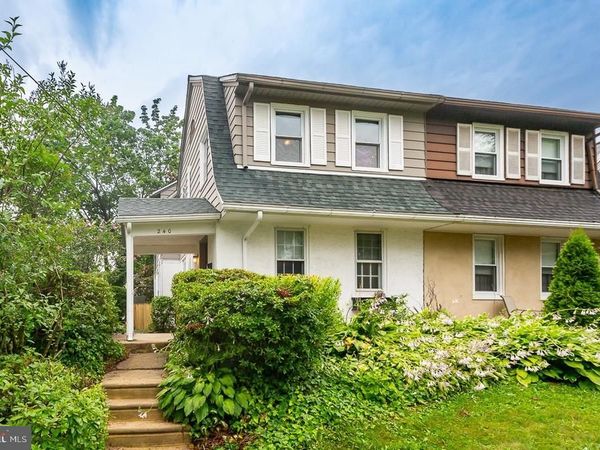 240 HENLEY ROAD, WYNNEWOOD, PA 19096