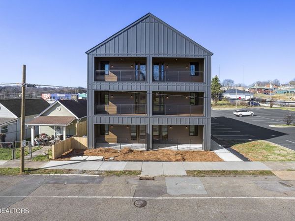 131 W Anderson Ave, Knoxville, TN 37917