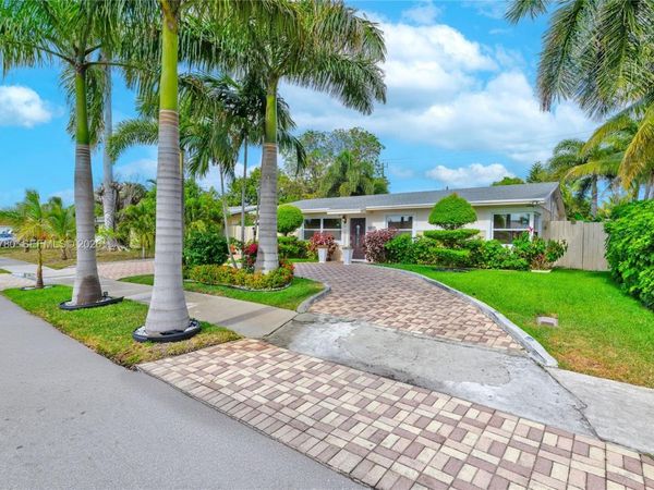 1480 SW 5th Ave, Deerfield Beach, FL 33441