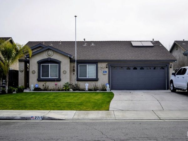 2715 Rain Drive, Bakersfield, CA 93313