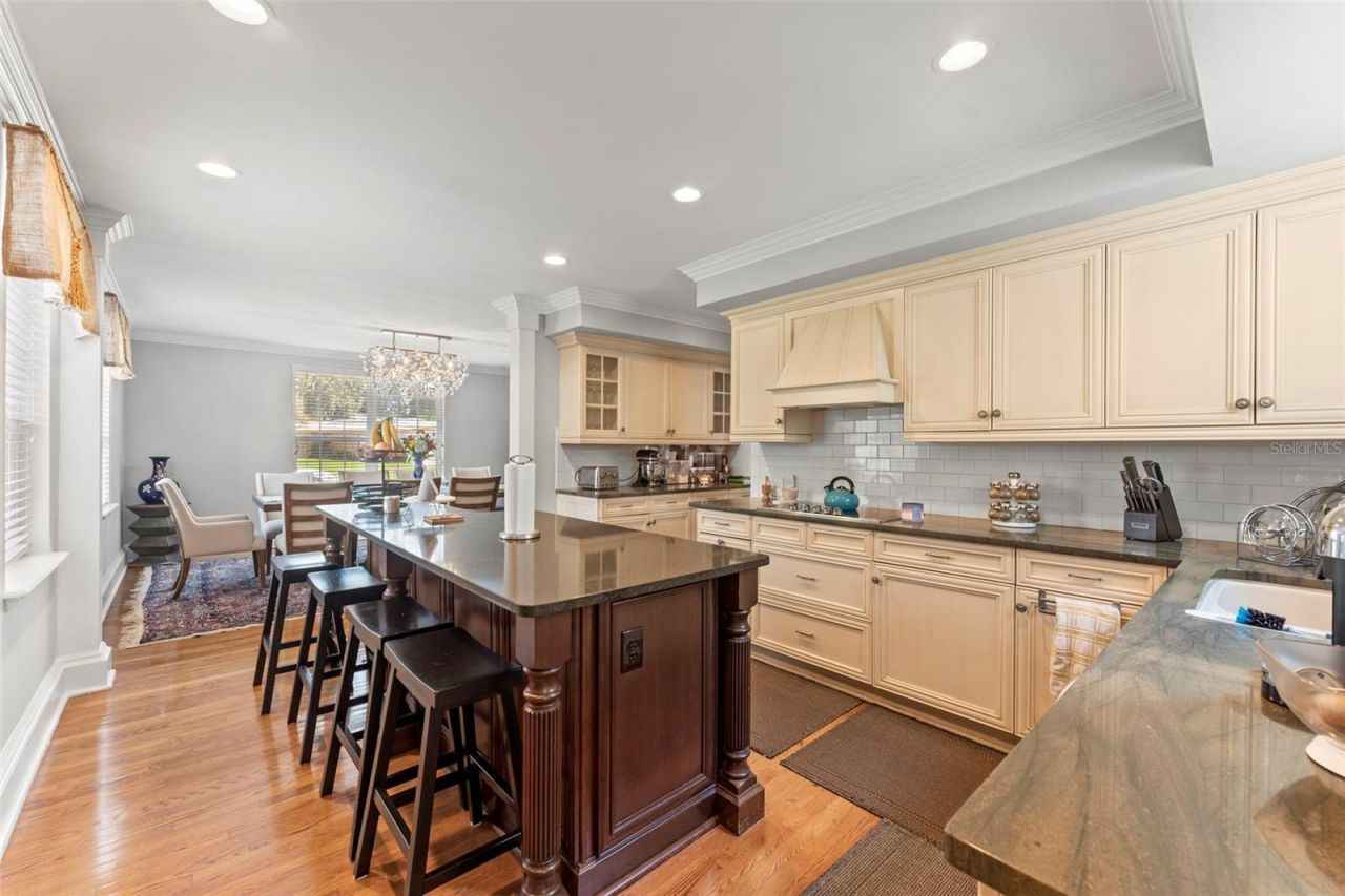 1221 Oriental Gardens Road, Jacksonville, FL 32207 Photo