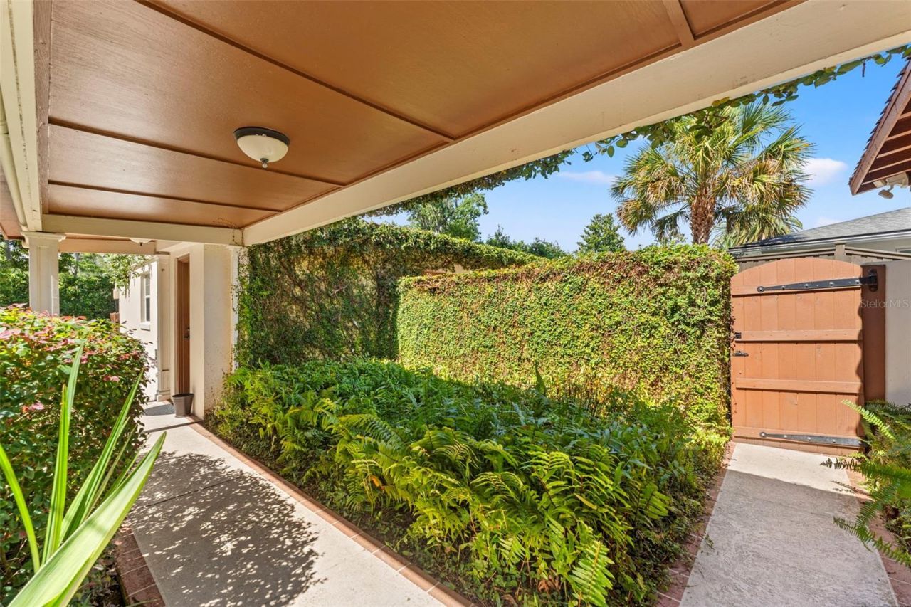 1221 Oriental Gardens Road, Jacksonville, FL 32207 Photo