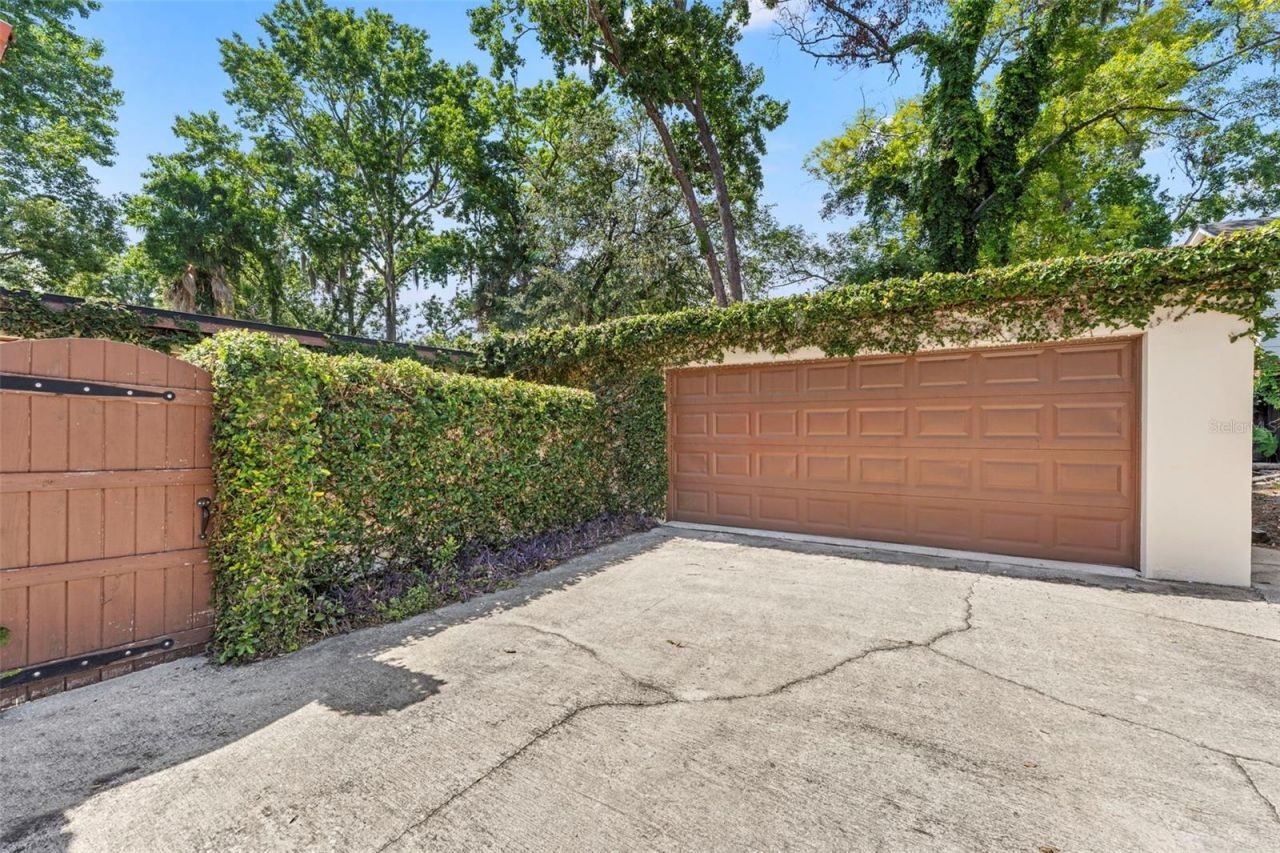 1221 Oriental Gardens Road, Jacksonville, FL 32207 Photo