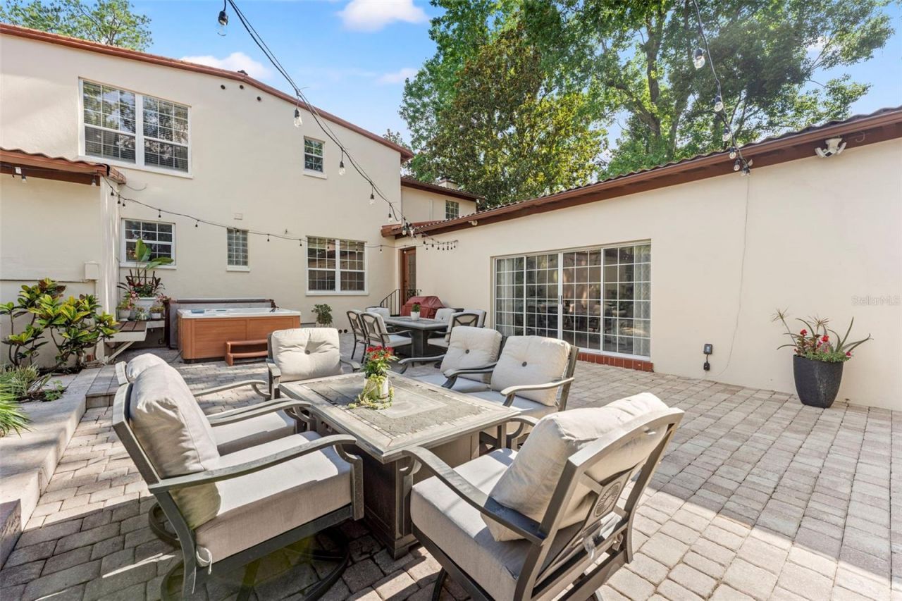 1221 Oriental Gardens Road, Jacksonville, FL 32207 Photo