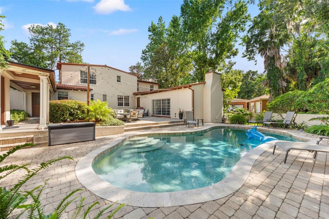 1221 Oriental Gardens Road, Jacksonville, FL 32207 Photo