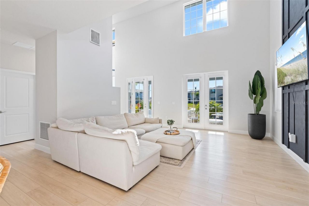 553 Venetian Palms Boulevard, New Smyrna Beach, FL 32168 Photo