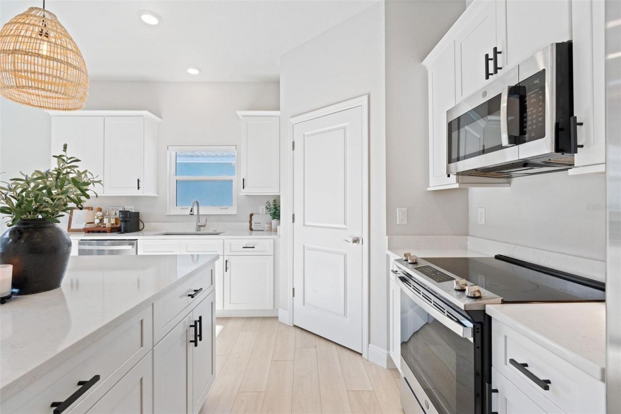 553 Venetian Palms Boulevard, New Smyrna Beach, FL 32168 Photo