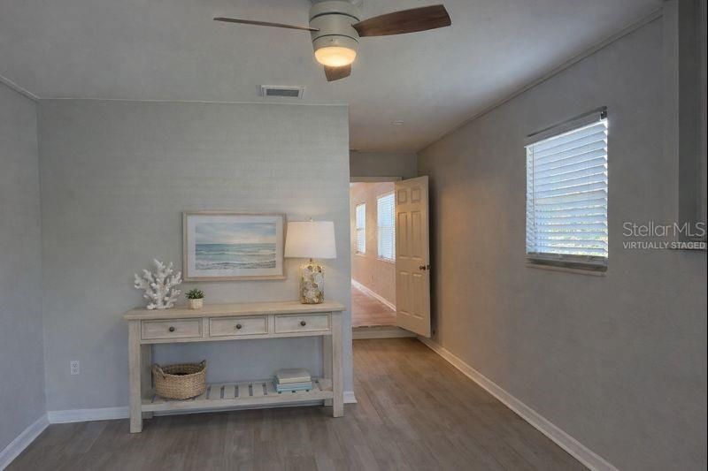 5721 10th Avenue N, Saint Petersburg, FL 33710 Photo