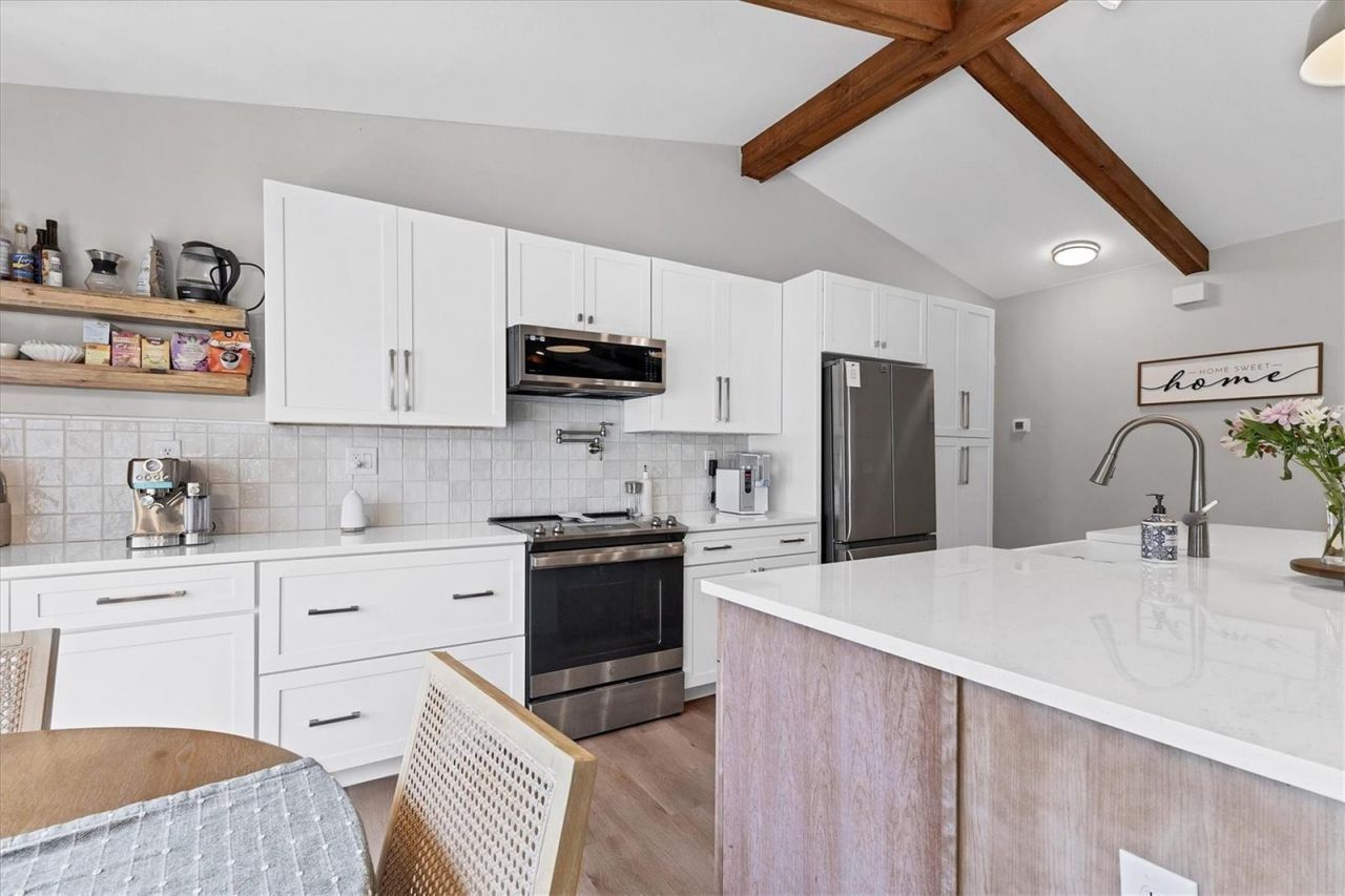 6812 41st Avenue E, Bradenton, FL 34208 Photo