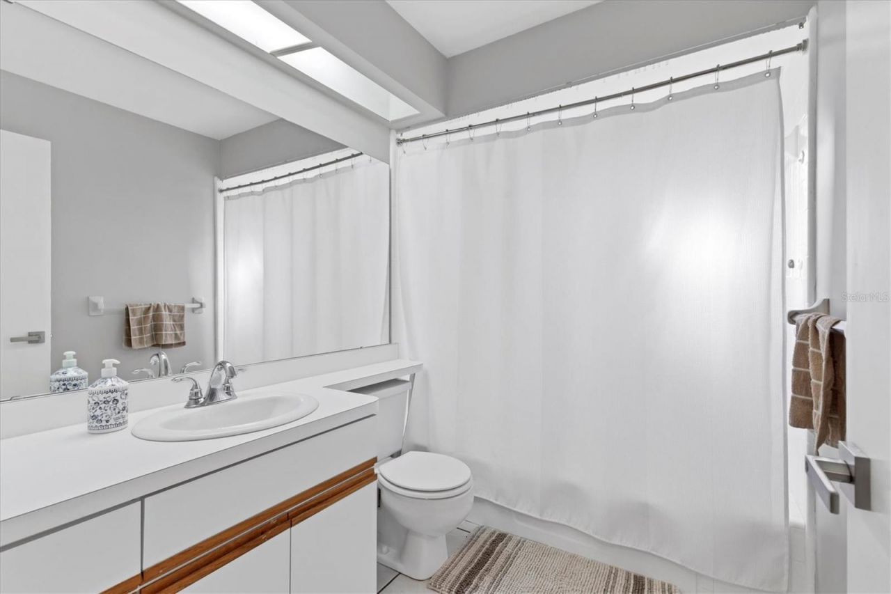 6812 41st Avenue E, Bradenton, FL 34208 Photo