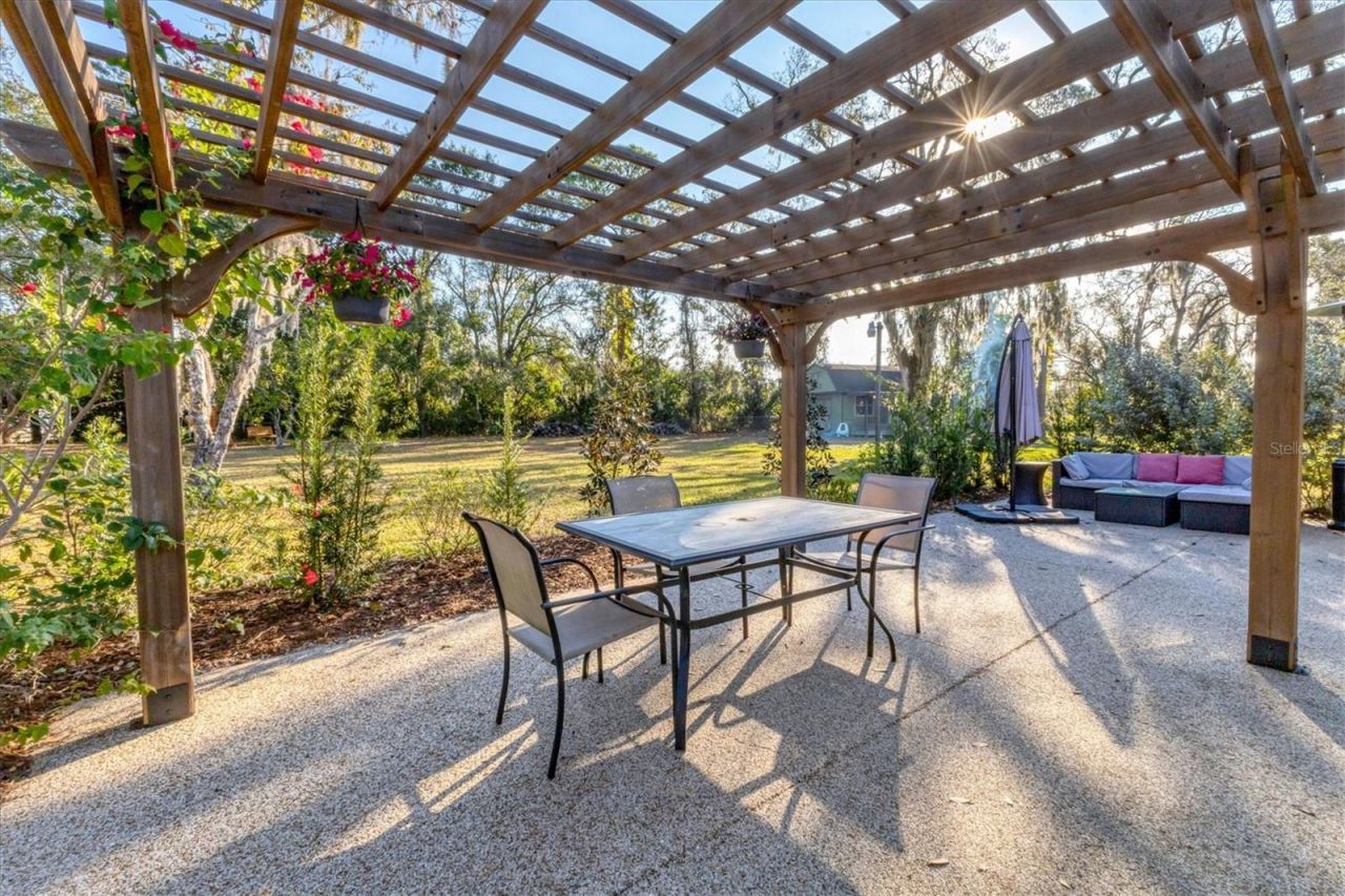 6812 41st Avenue E, Bradenton, FL 34208 Photo