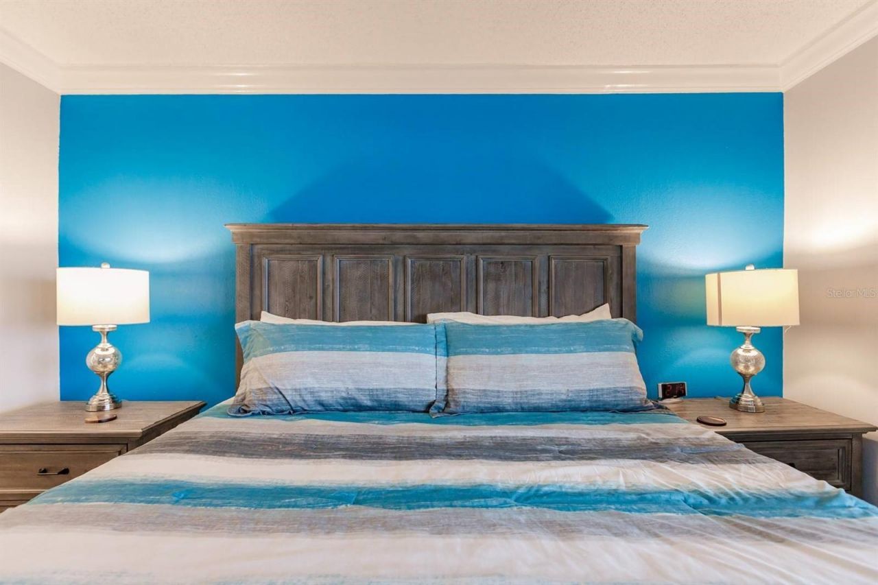 1055 W Peppertree Drive, Unit 805AA, Sarasota, FL 34242 Photo