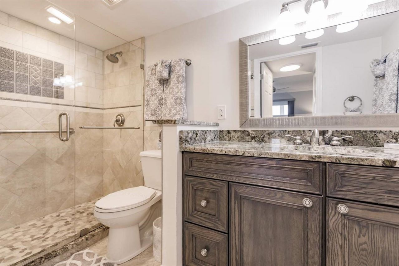 1055 W Peppertree Drive, Unit 805AA, Sarasota, FL 34242 Photo