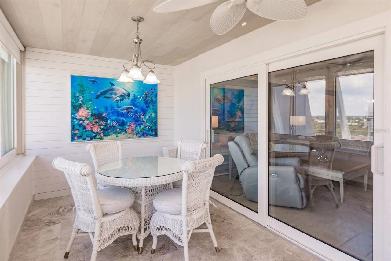 1055 W Peppertree Drive, Unit 805AA, Sarasota, FL 34242 Photo