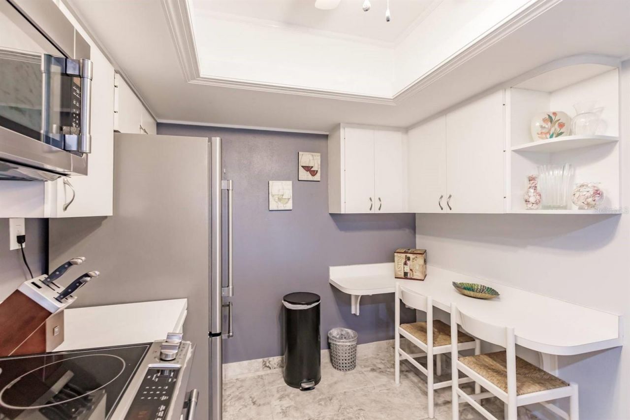 1055 W Peppertree Drive, Unit 805AA, Sarasota, FL 34242 Photo