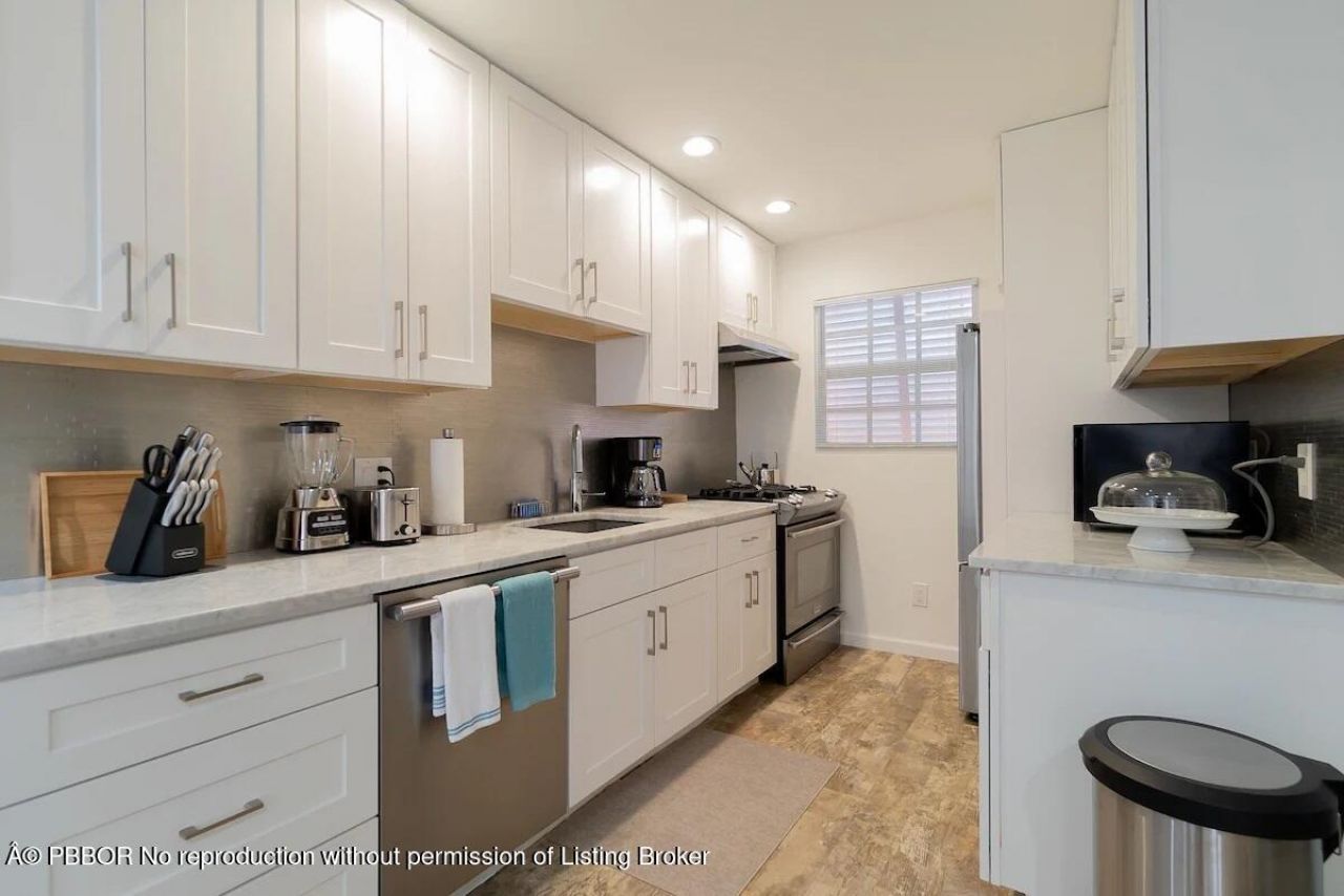 616 Claremore Drive, West Palm Beach, FL 33401 Photo