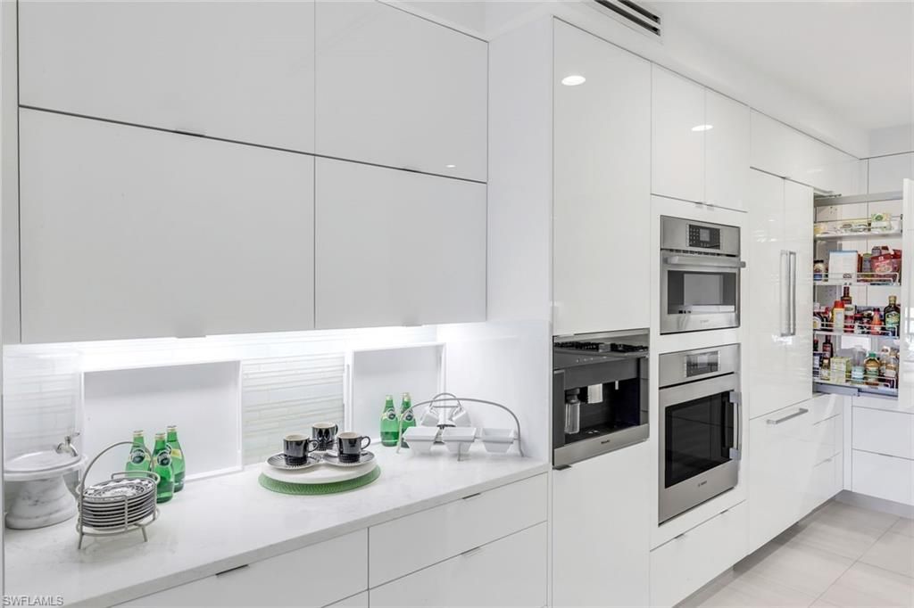 1135 3rd Ave S, Unit 210, Naples, FL 34102 Photo