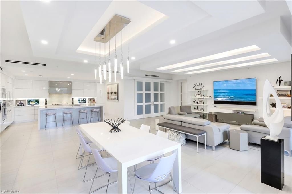 1135 3rd Ave S, Unit 210, Naples, FL 34102 Photo