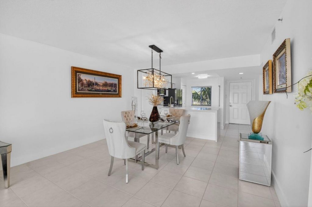 5778 Crystal Shores Drive, Unit 406, Boynton Beach, FL 33437 Photo