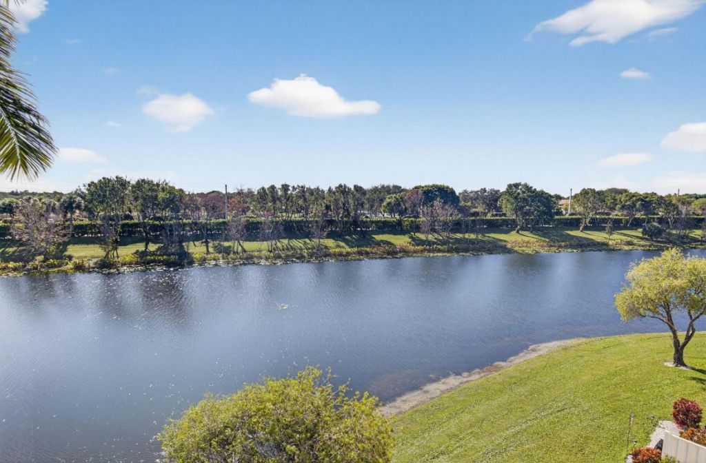 5778 Crystal Shores Drive, Unit 406, Boynton Beach, FL 33437 Photo